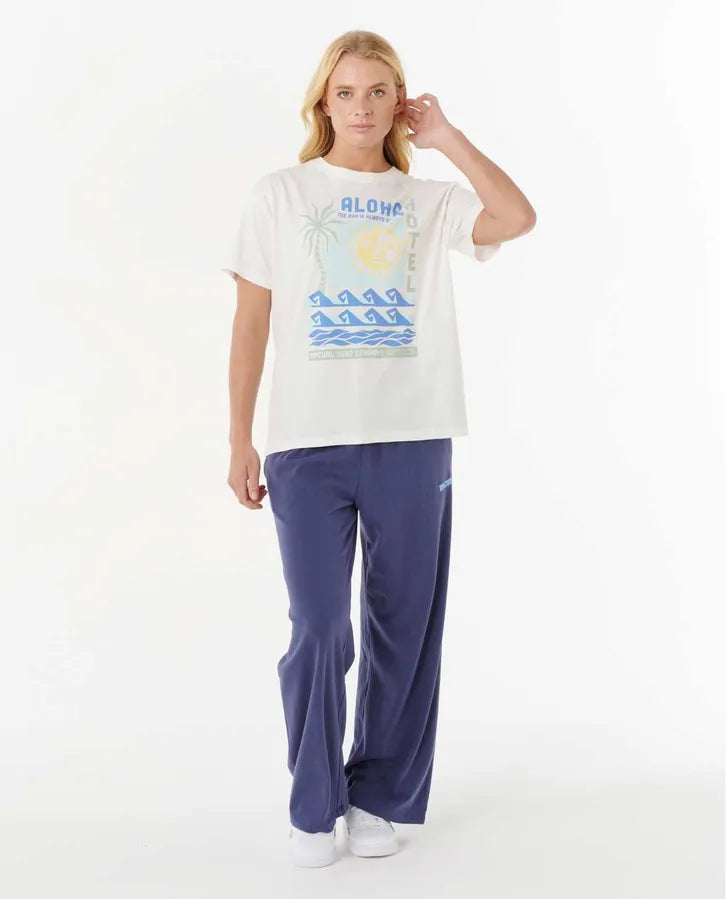 Aloha Hotel Relaxed Tee-Willocks Surf