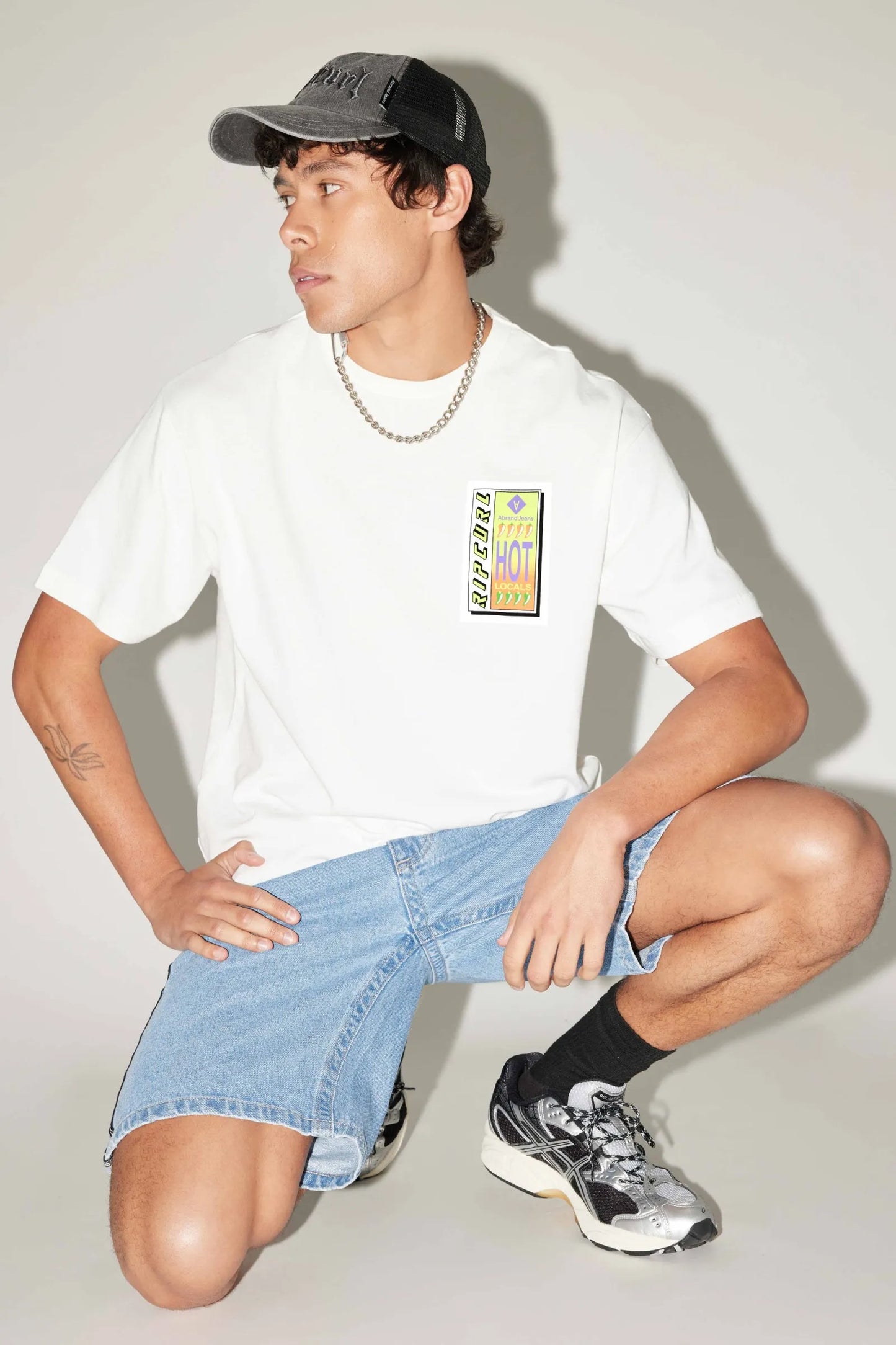 RC HOT LOCALS TEE