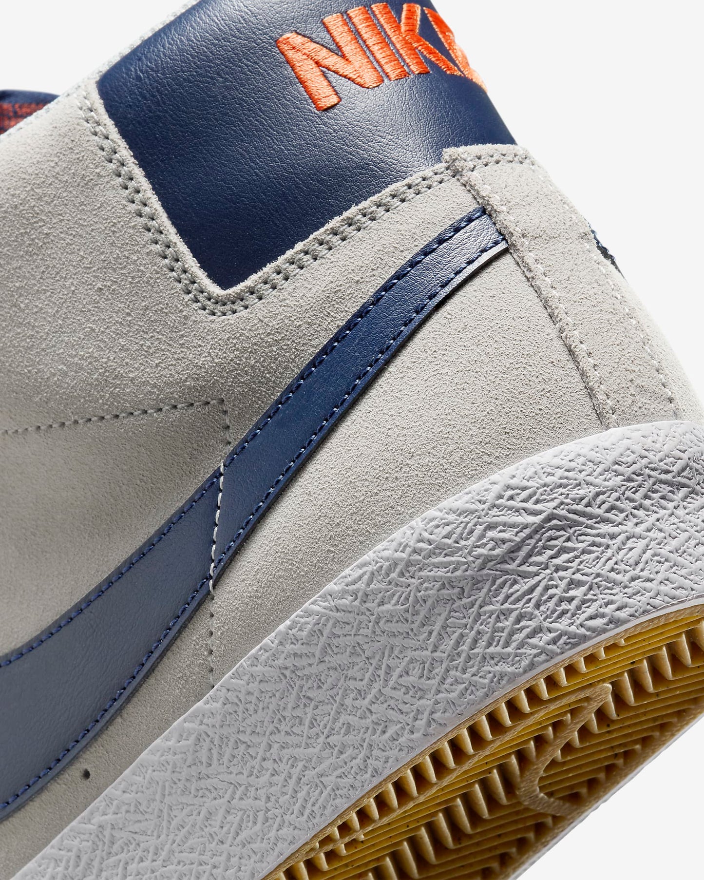 Nike SB Zoom Blazer Mid
